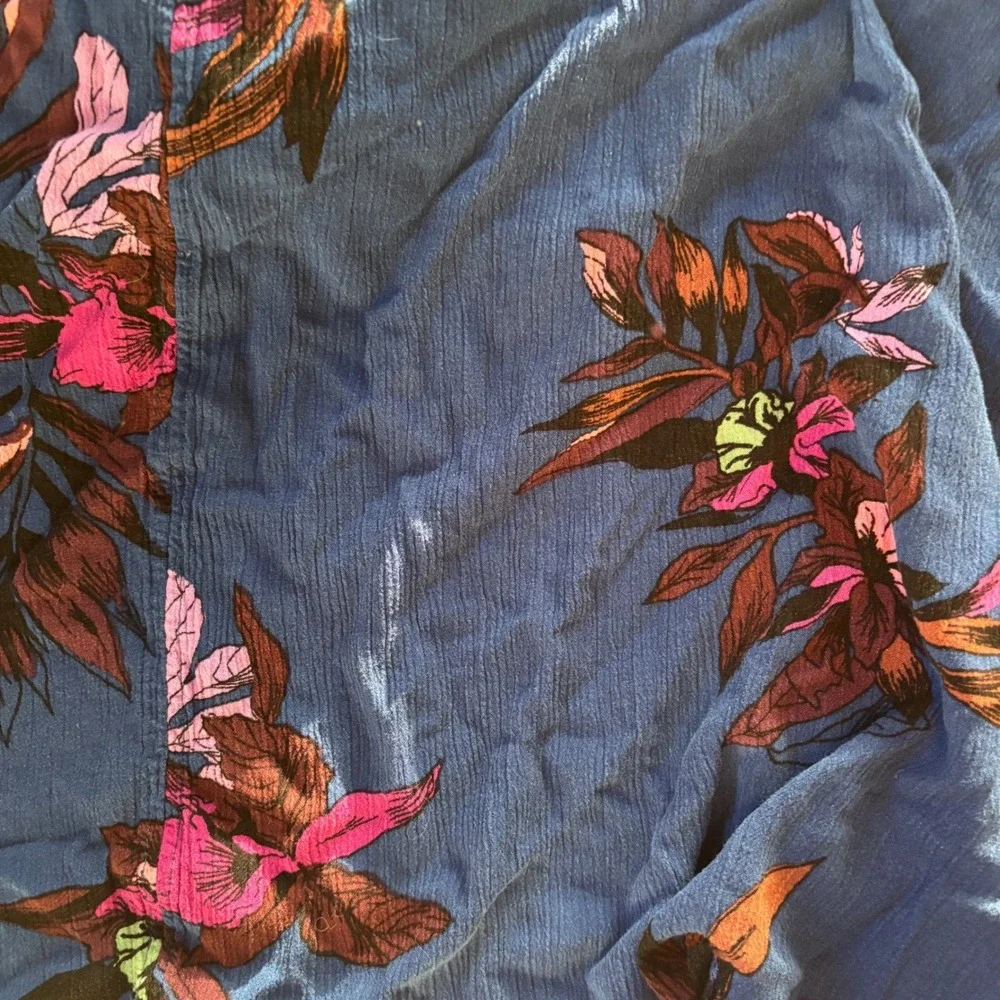 Free People Tree Swing‎ Blue Floral Print Keyhole Neck Long Sleeve Tunic Boho S - Picture 14 of 14
